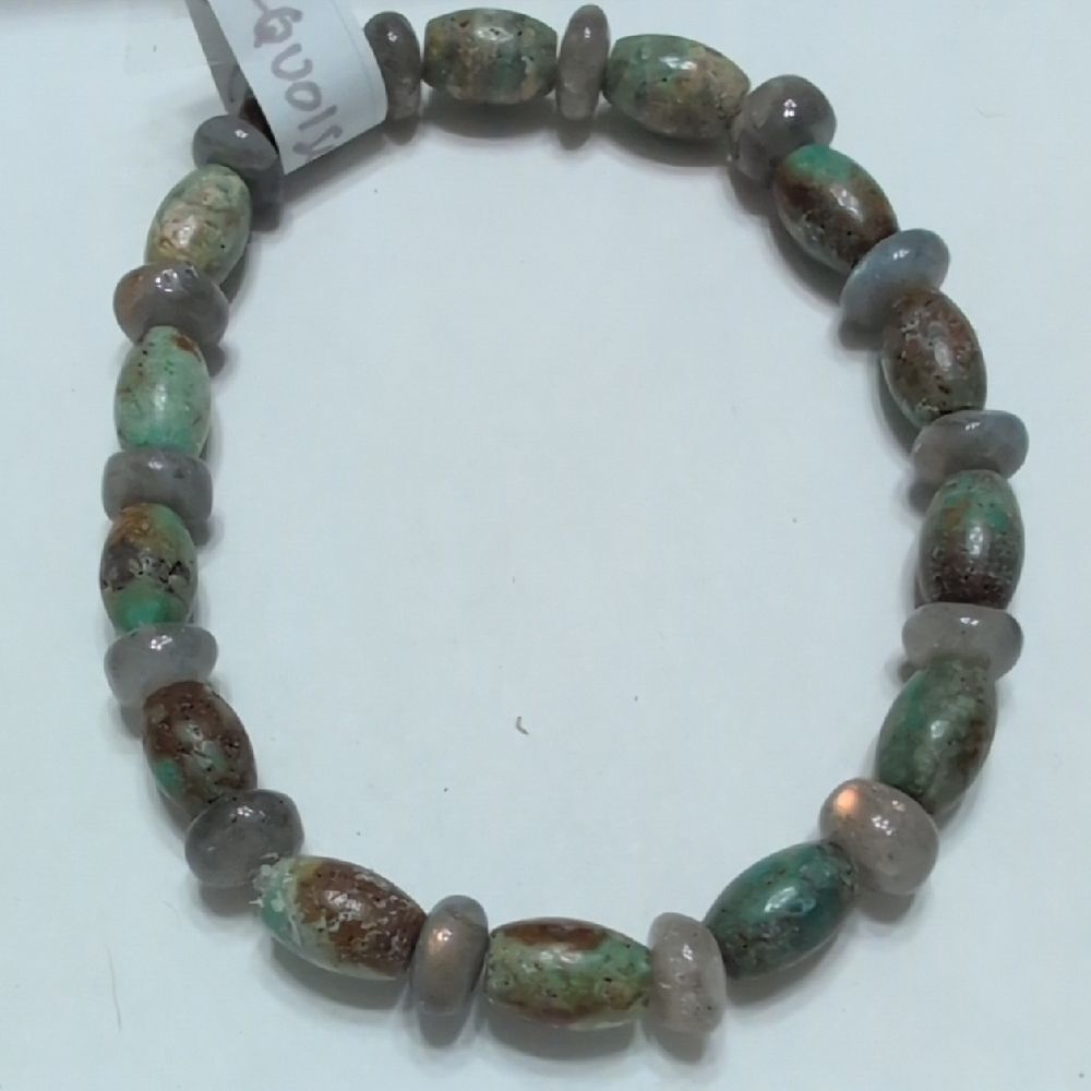 Handmade Turquoise And Labradorite Stretch Bracelet